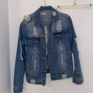 Distressed medium wash jacket ⚡️SEND BEST OFFER⚡️